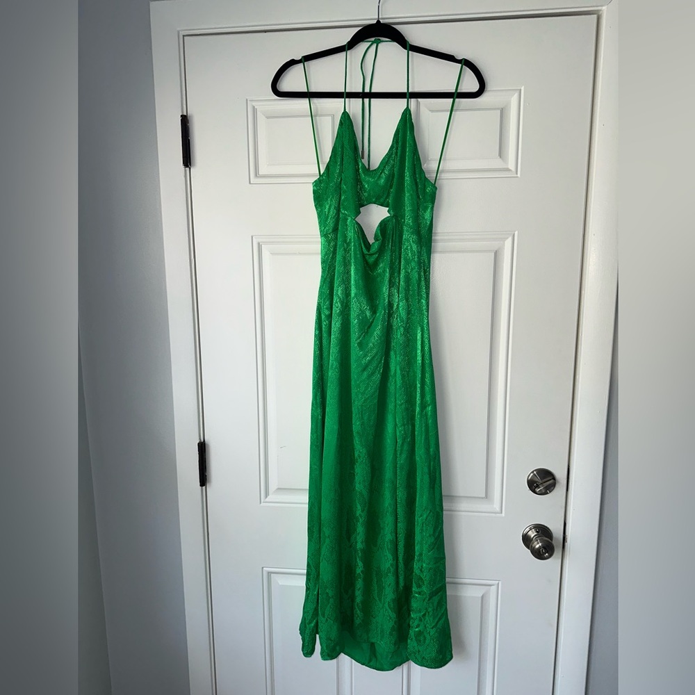 NWT AFRM SIZE XL Zest Dress in GREEN MIDI NSAKE
PRINT‎ SATIN